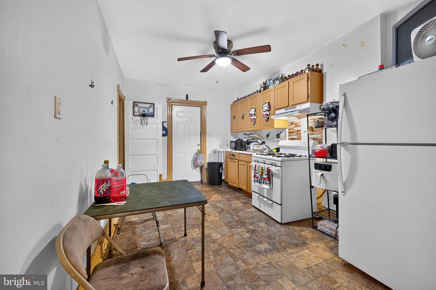 2521 N Tatnall St Property Photo 24
