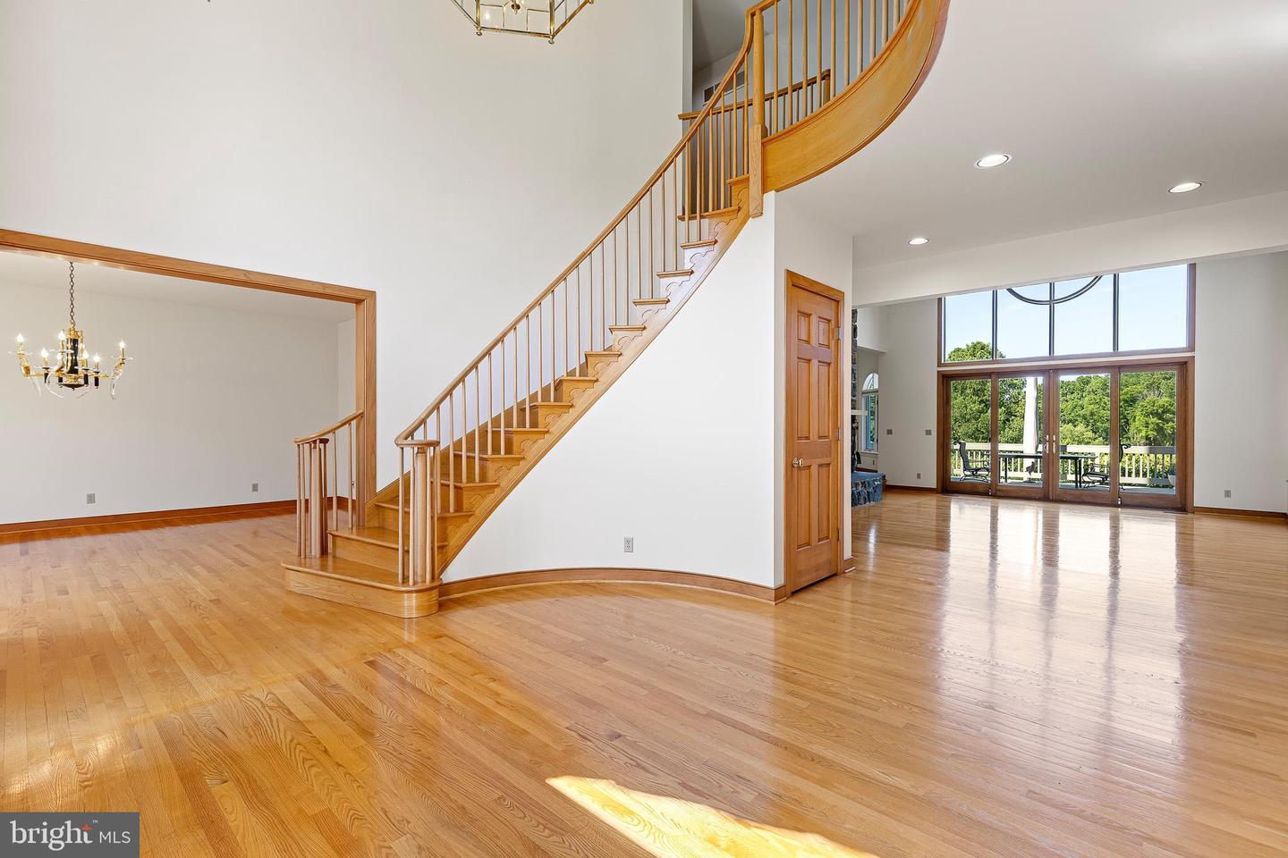 309 Pentland Property Photo 8