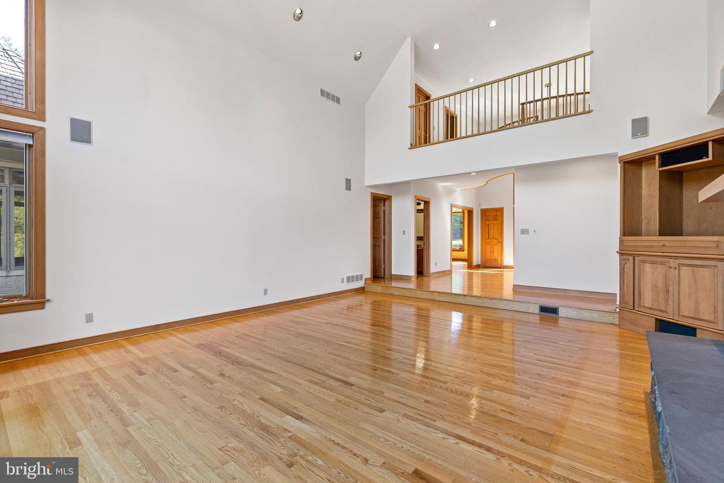 309 Pentland Property Photo 9