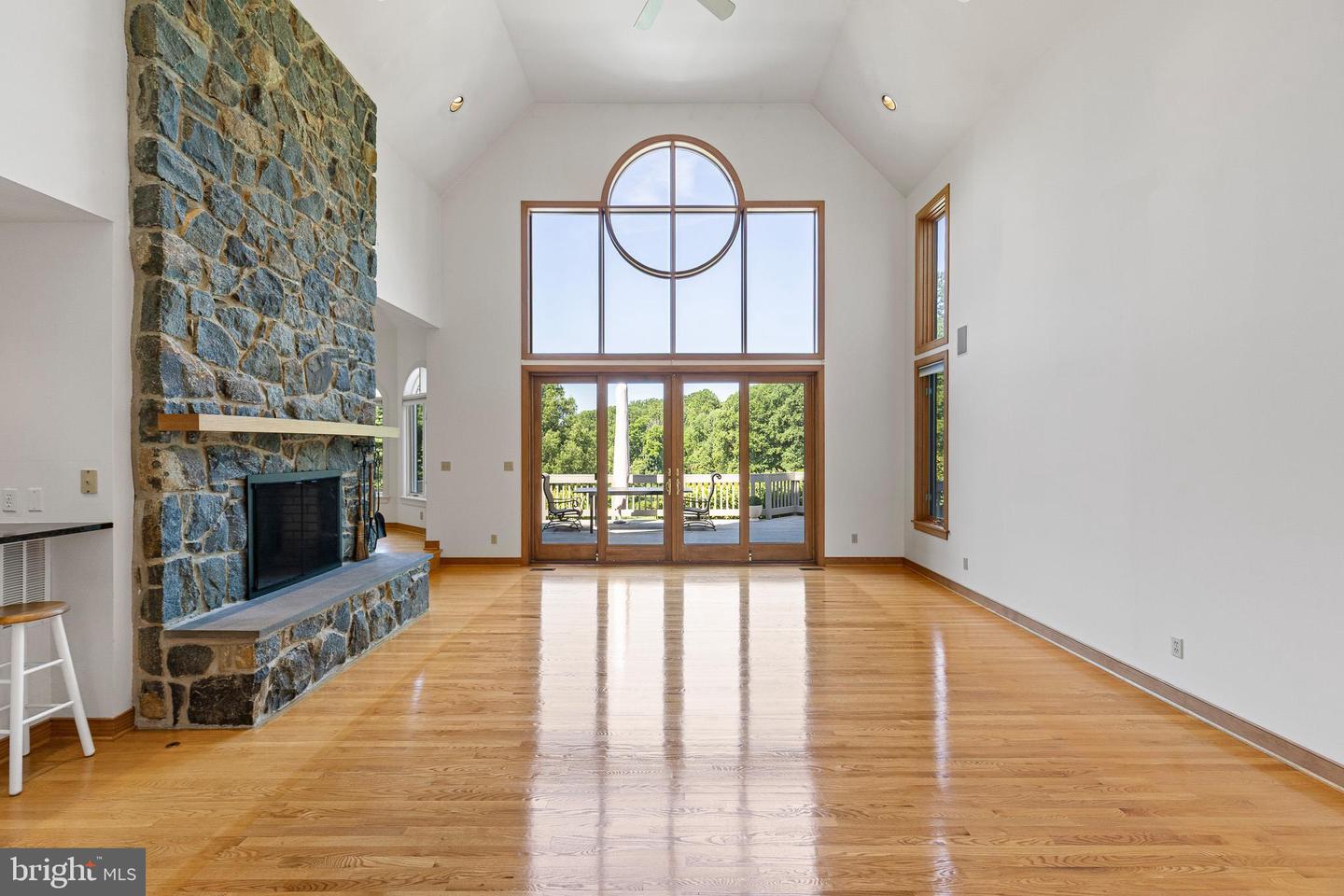 309 Pentland Property Photo 12