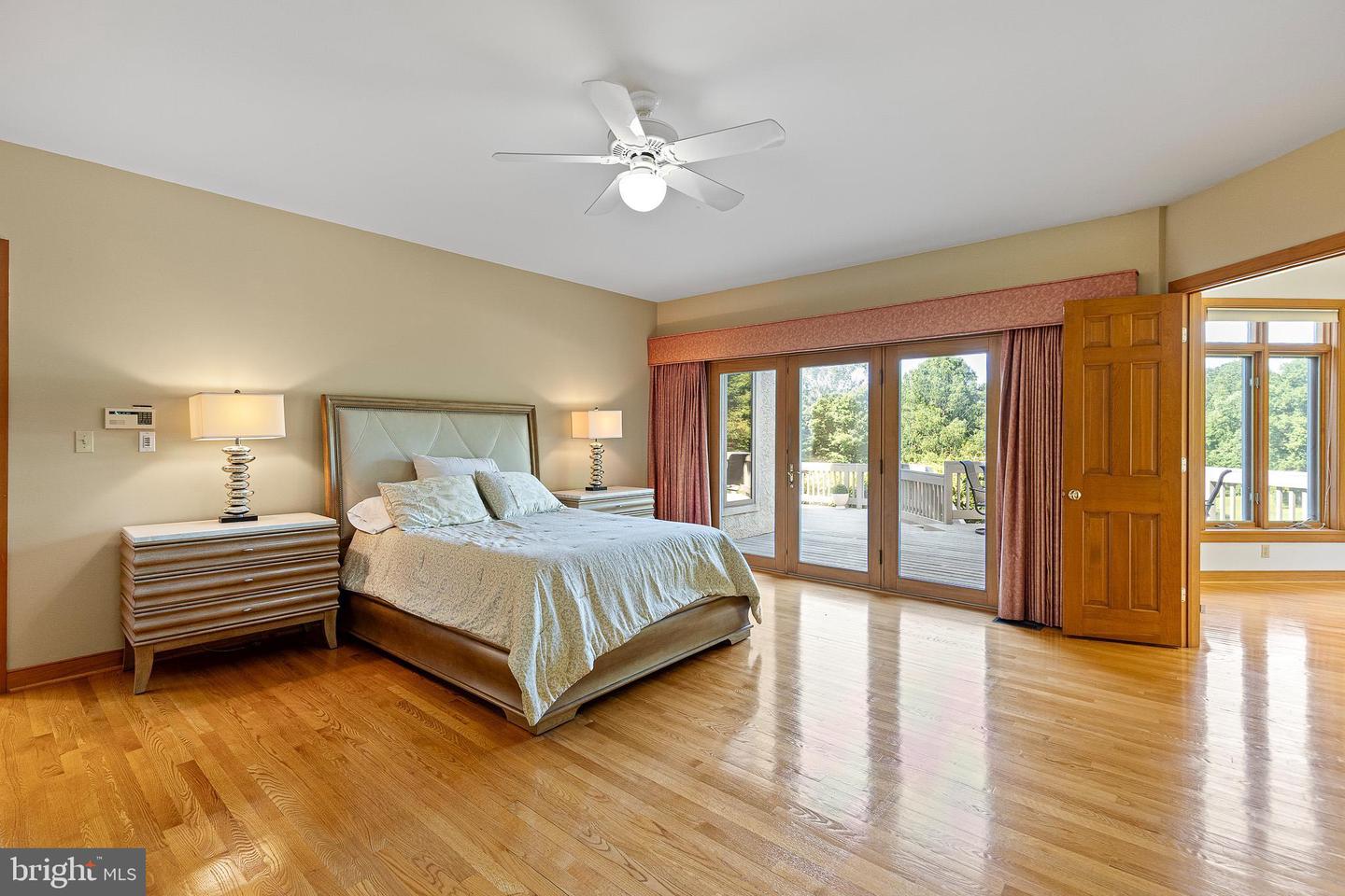 309 Pentland Property Photo 32