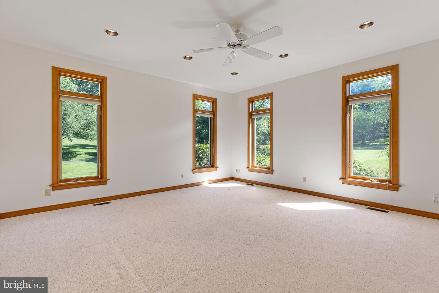 309 Pentland Property Photo 36