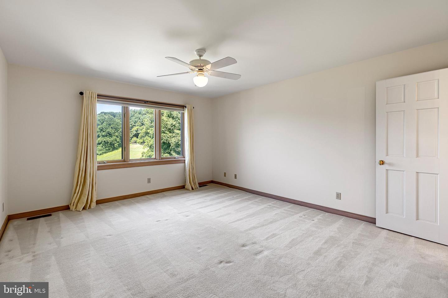 309 Pentland Property Photo 44