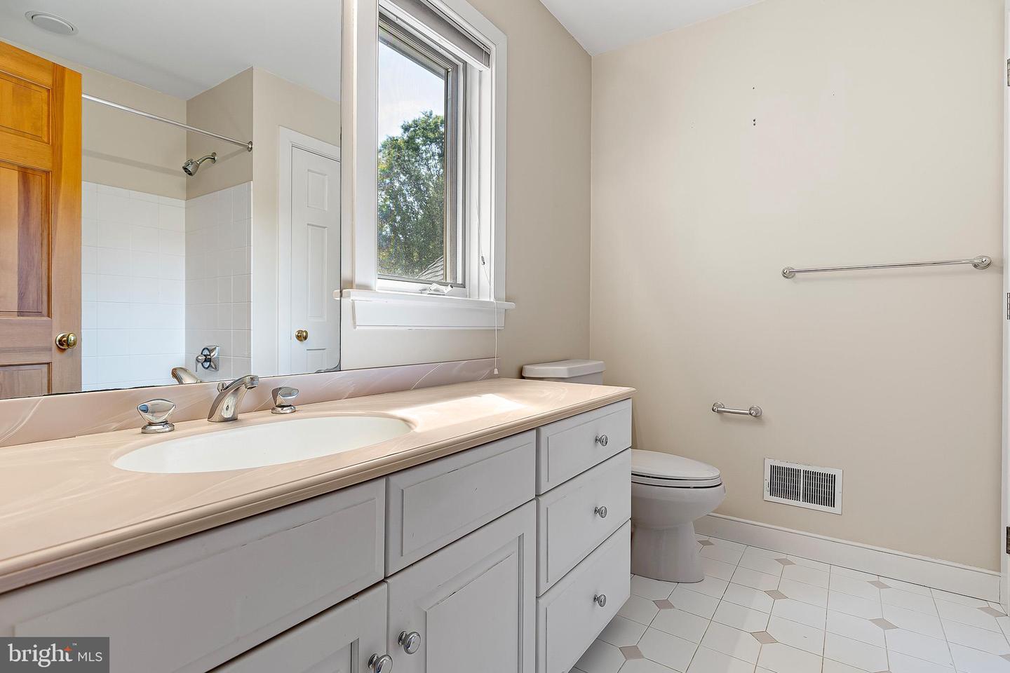 309 Pentland Property Photo 52