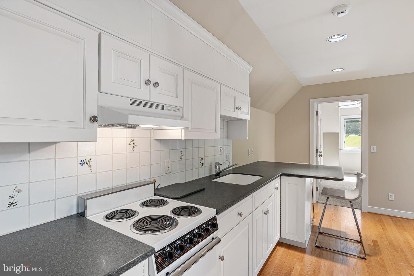 309 Pentland Property Photo 55