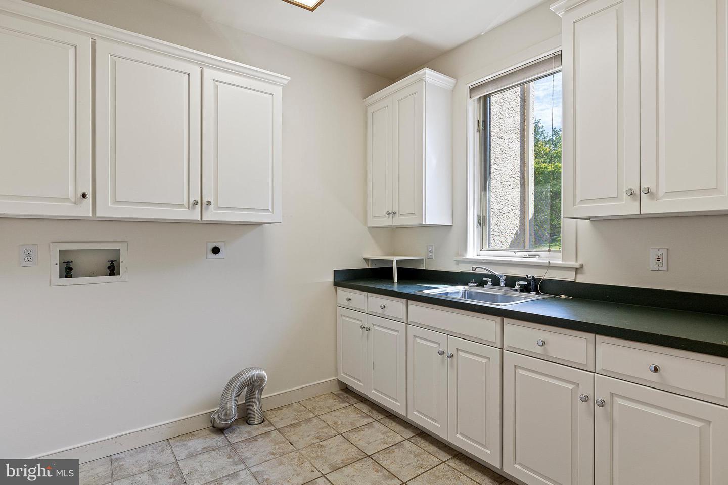 309 Pentland Property Photo 61