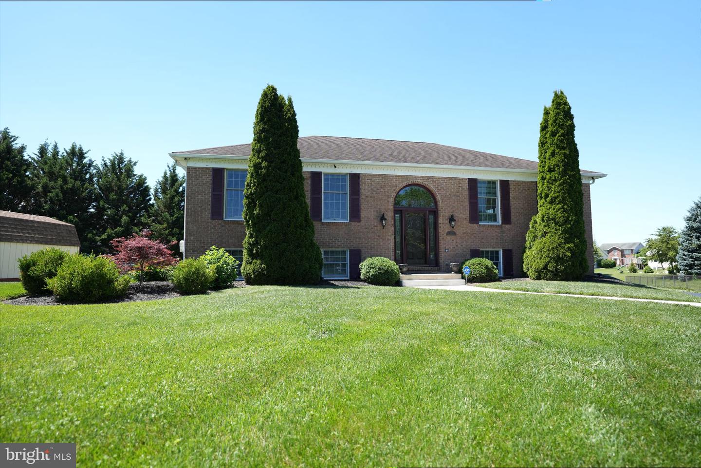136 BERNICE DR