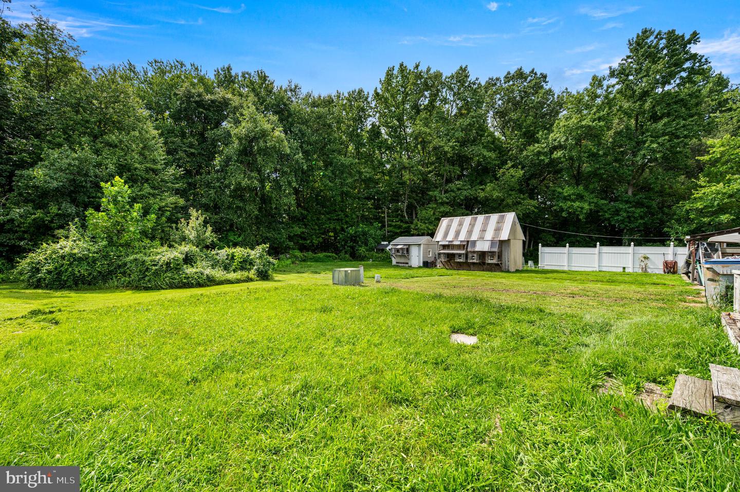 335 Kemper Dr Property Photo 17