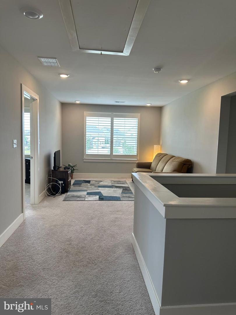331 Appleford Cir Property Photo 27