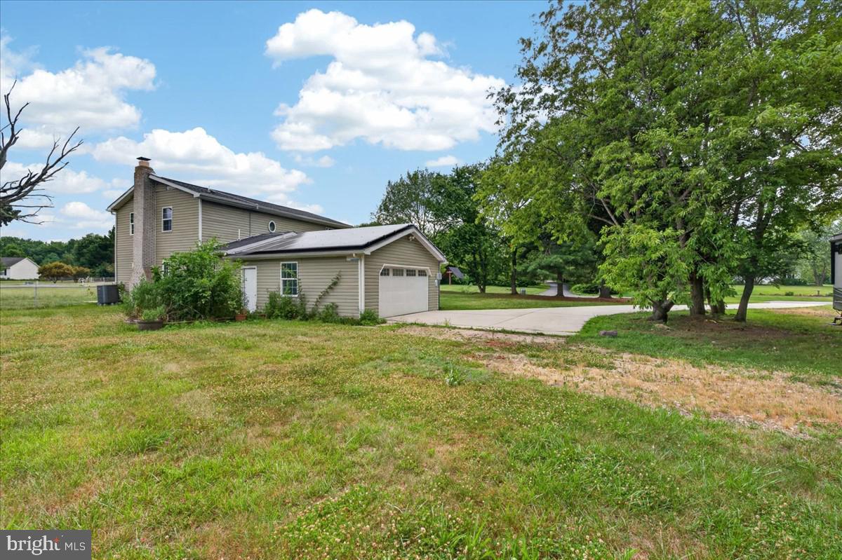 215 Tina Marie Ln Property Photo 5
