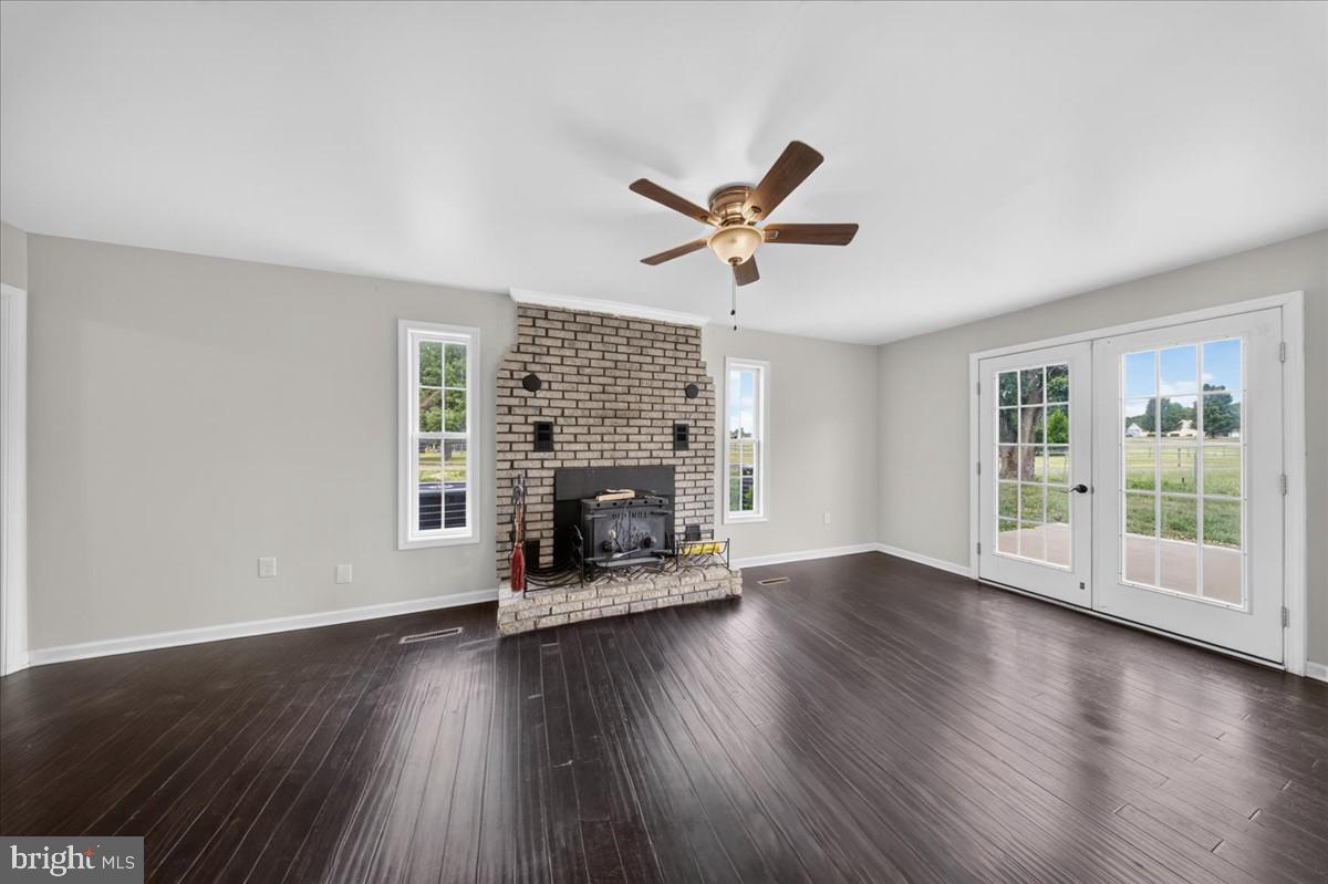215 Tina Marie Ln Property Photo 18