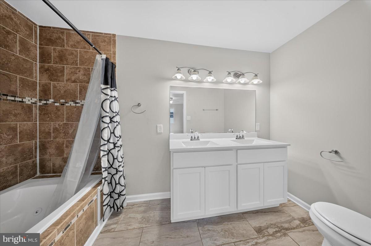 215 Tina Marie Ln Property Photo 25