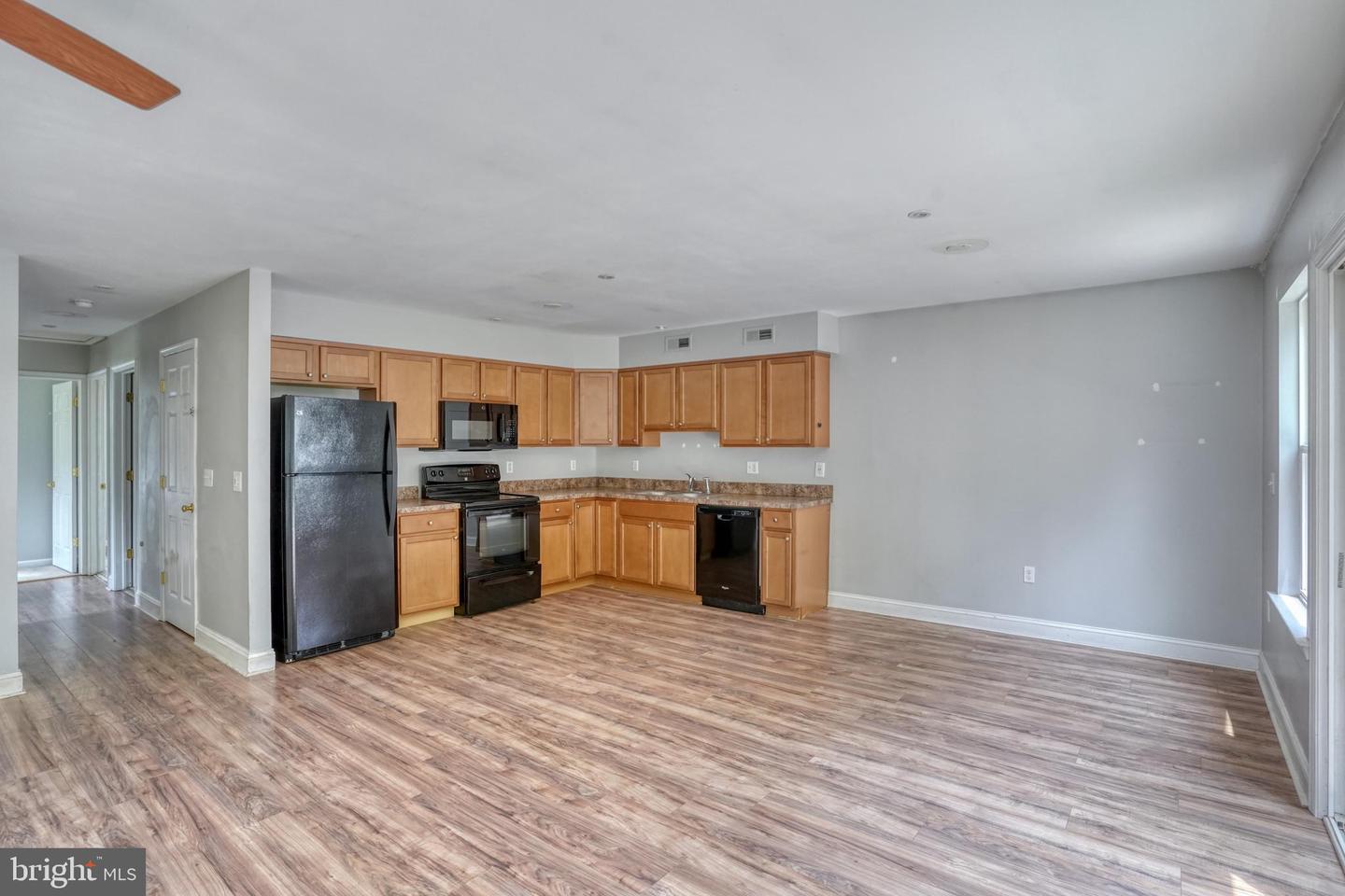 203 Hamilton St Property Photo 3