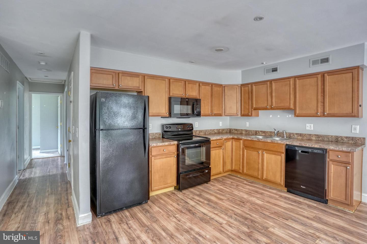 203 Hamilton St Property Photo 4