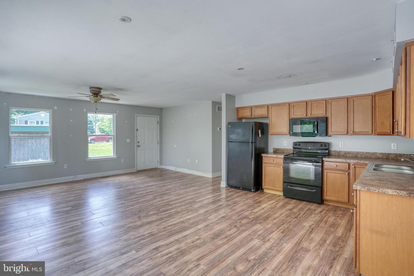 203 Hamilton St Property Photo 5