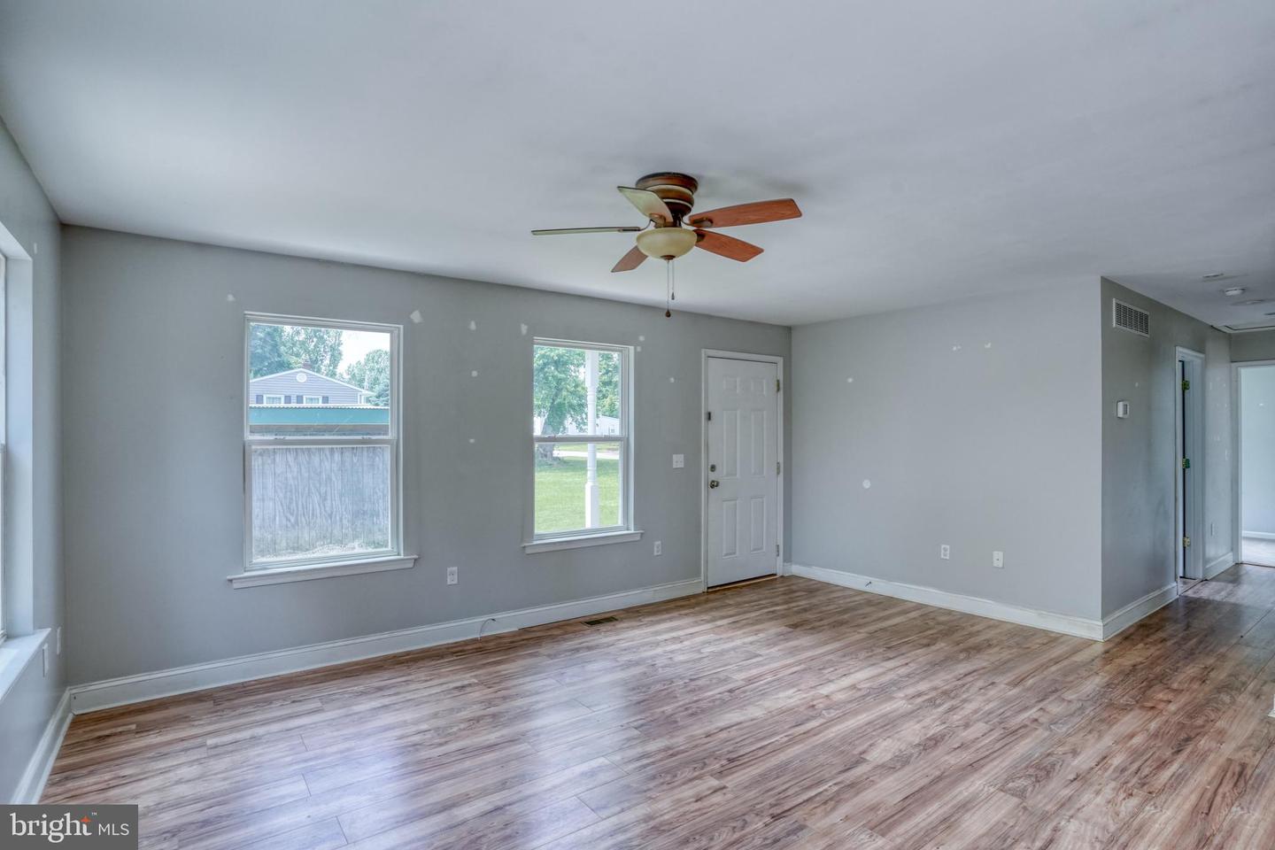203 Hamilton St Property Photo 8