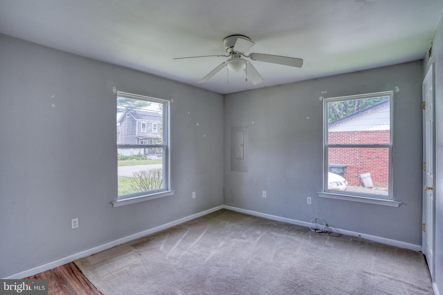 203 Hamilton St Property Photo 12