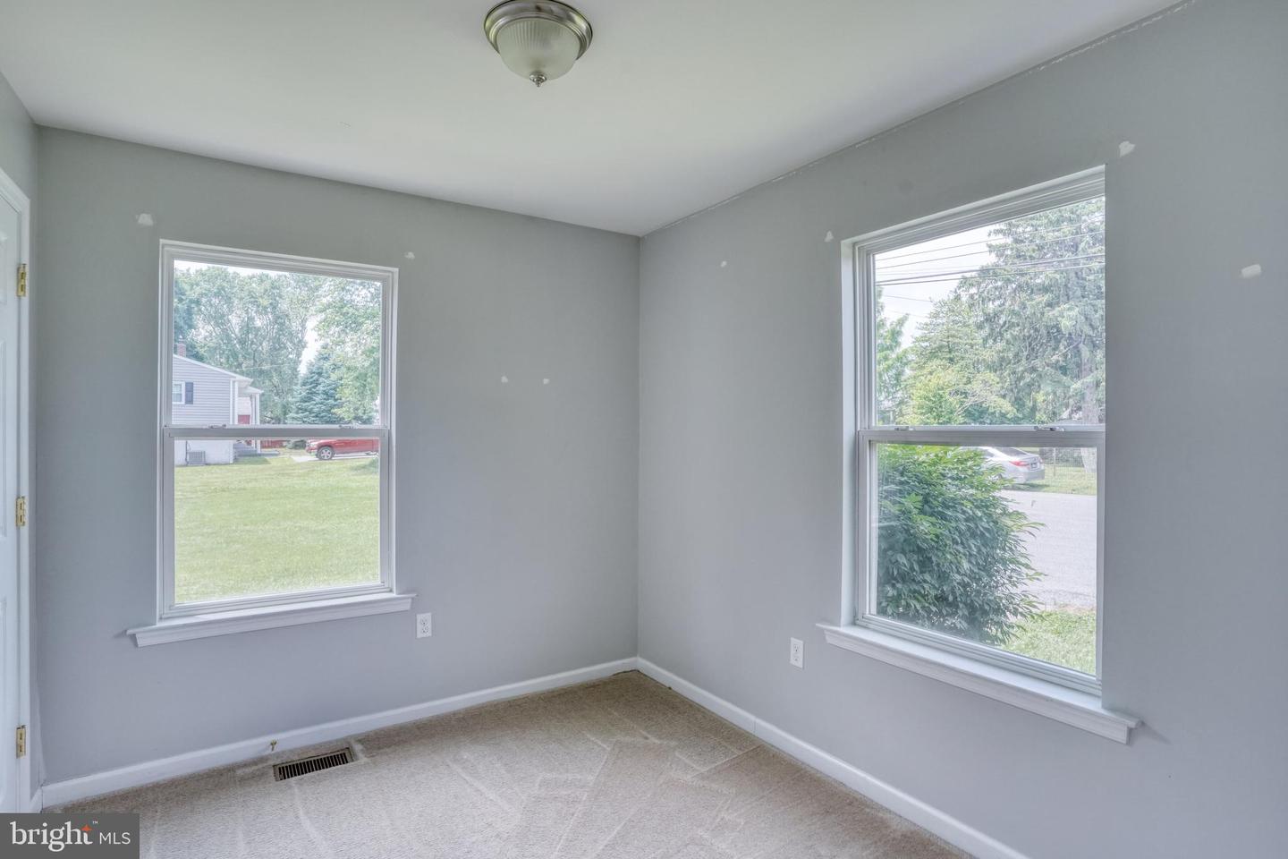 203 Hamilton St Property Photo 14