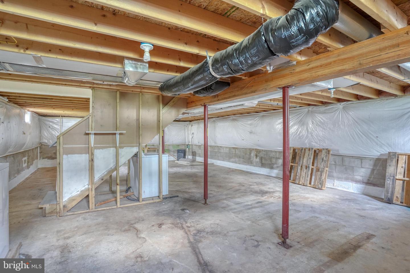 203 Hamilton St Property Photo 17