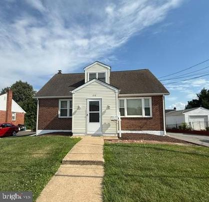 310 Silverbrook Dr Property Photo 2