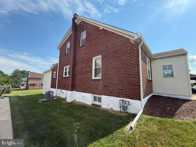 310 Silverbrook Dr Property Photo 7
