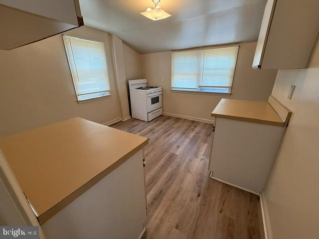 310 Silverbrook Dr Property Photo 27
