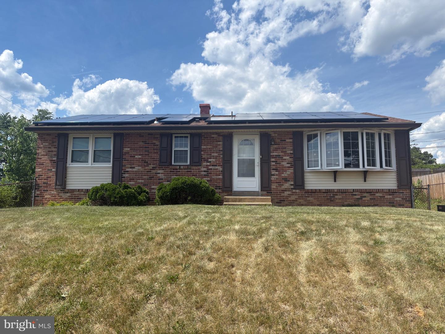 302 Brewster Dr Property Photo 1