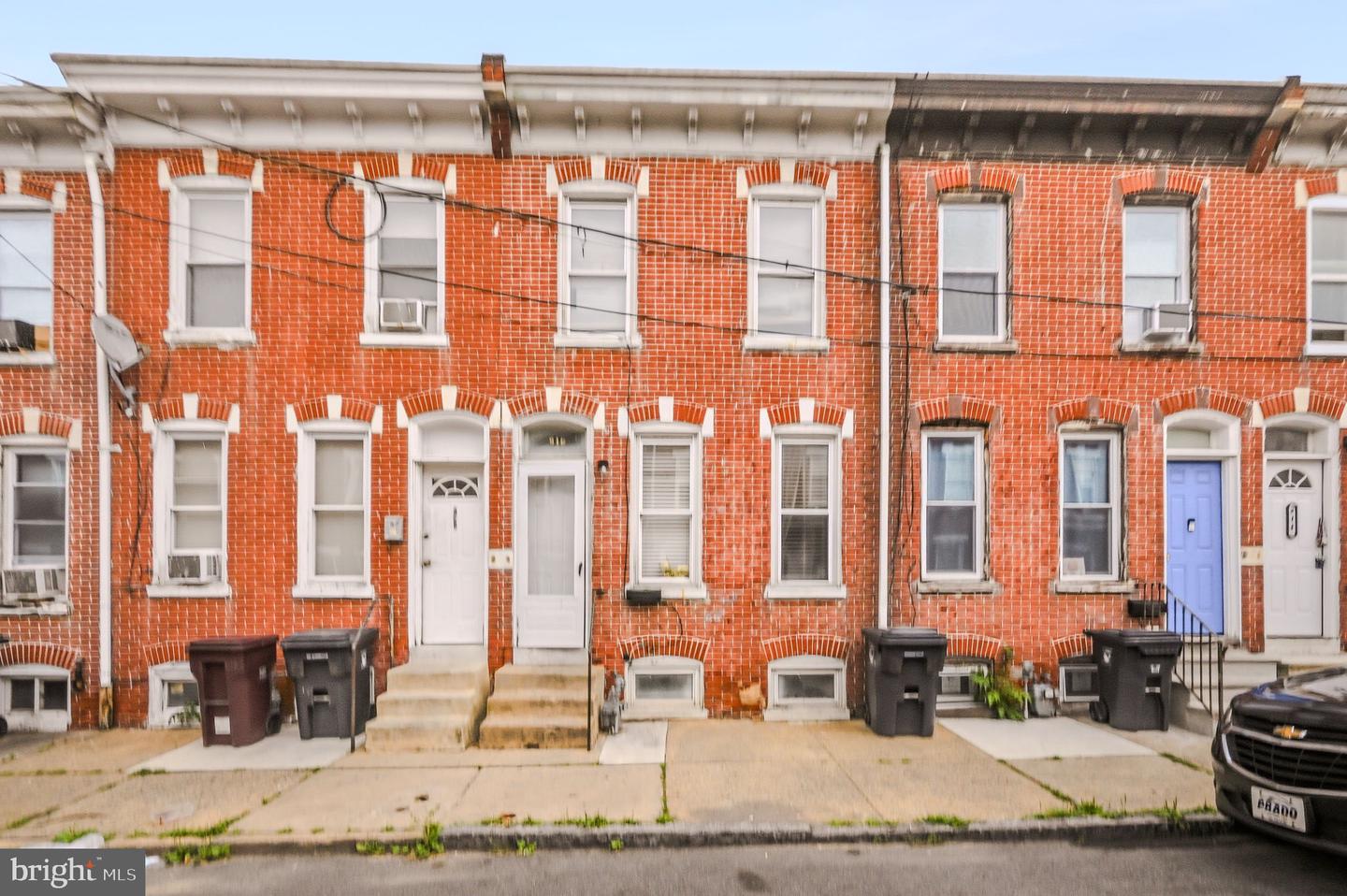 918 Kirkwood St Property Photo 1