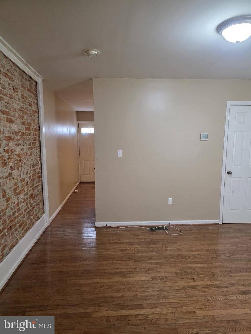 428 S Jackson St Property Photo 9