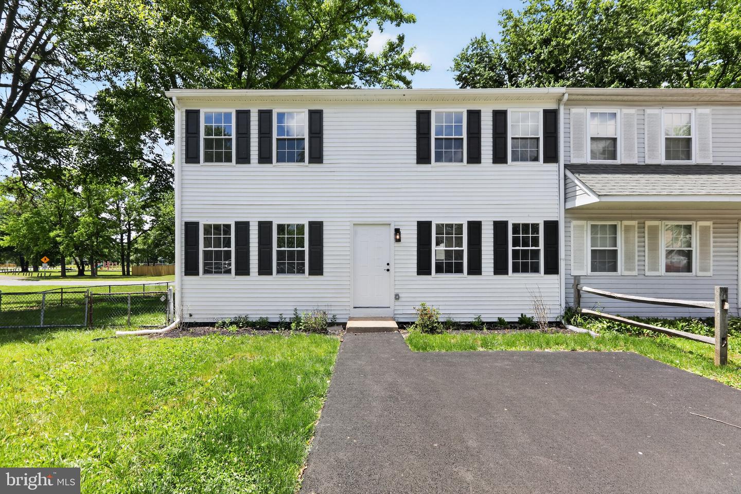 12 Heron Ct Property Photo 1