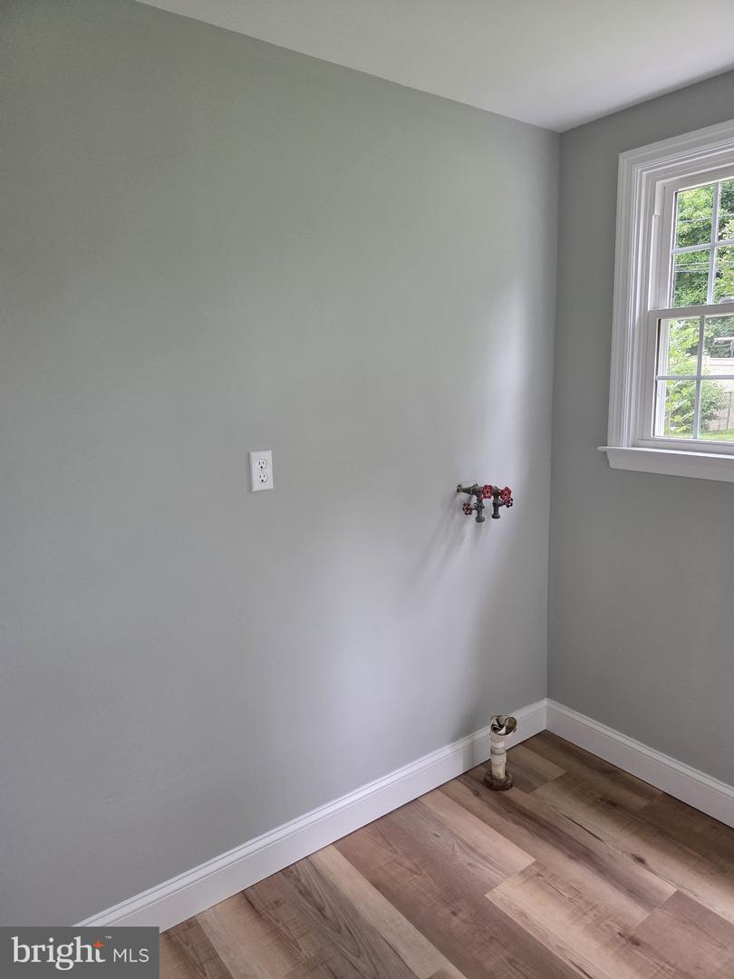 5 Smallwood Ln Property Photo 14