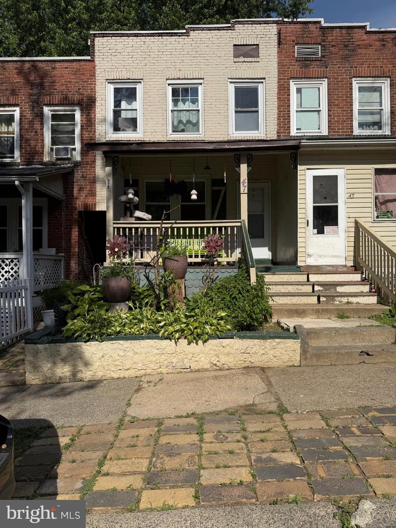 47 Denham Avenue Property Photo 1