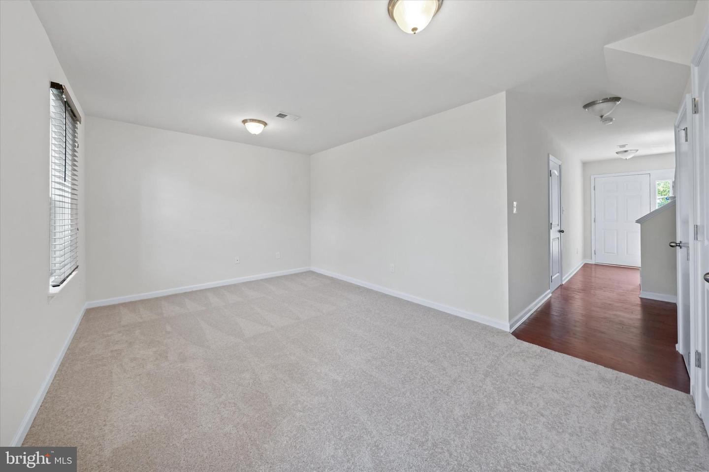 969 Lissicasey Loop Property Photo 6