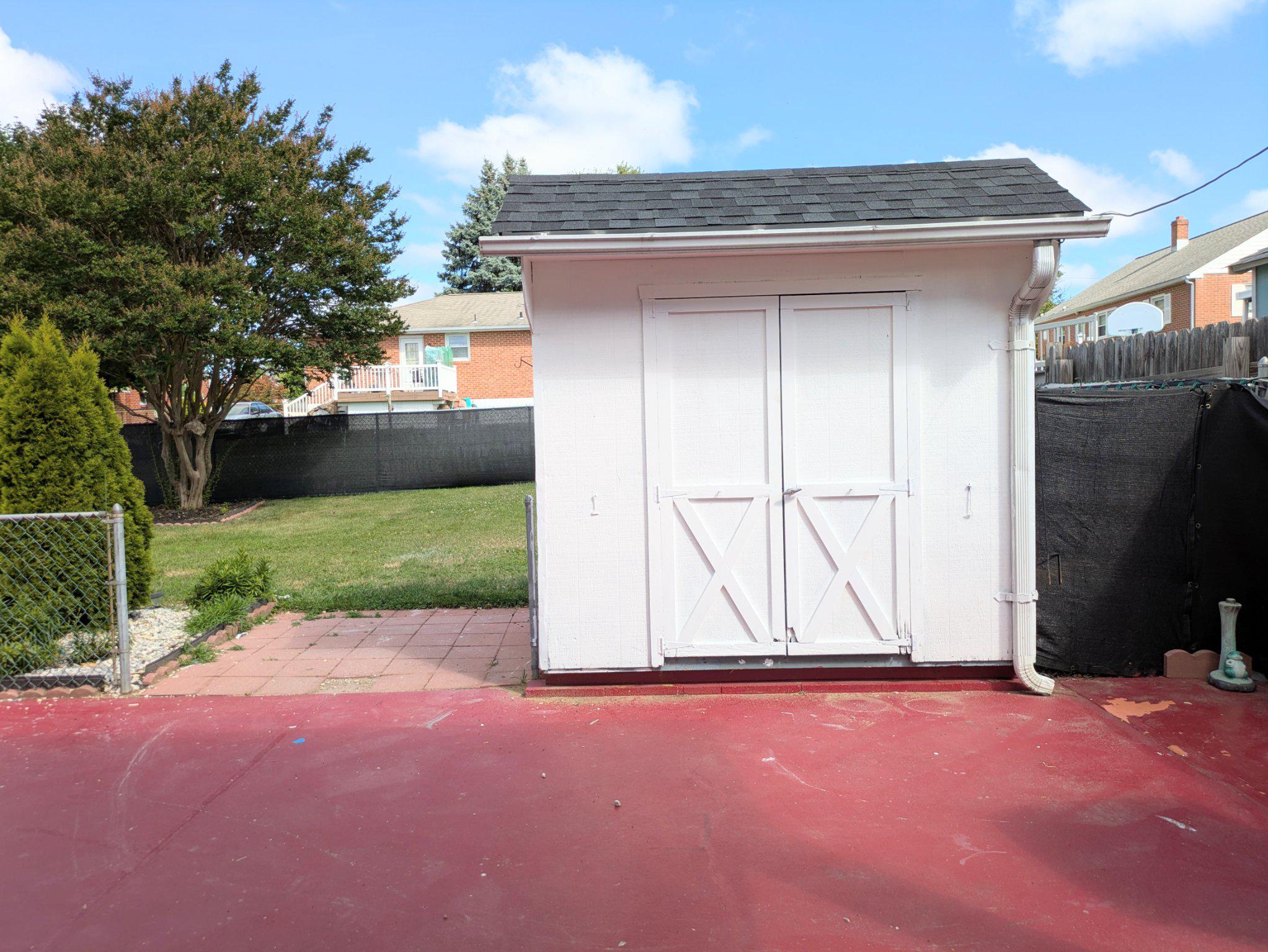 4 Glover Cir Property Photo 4