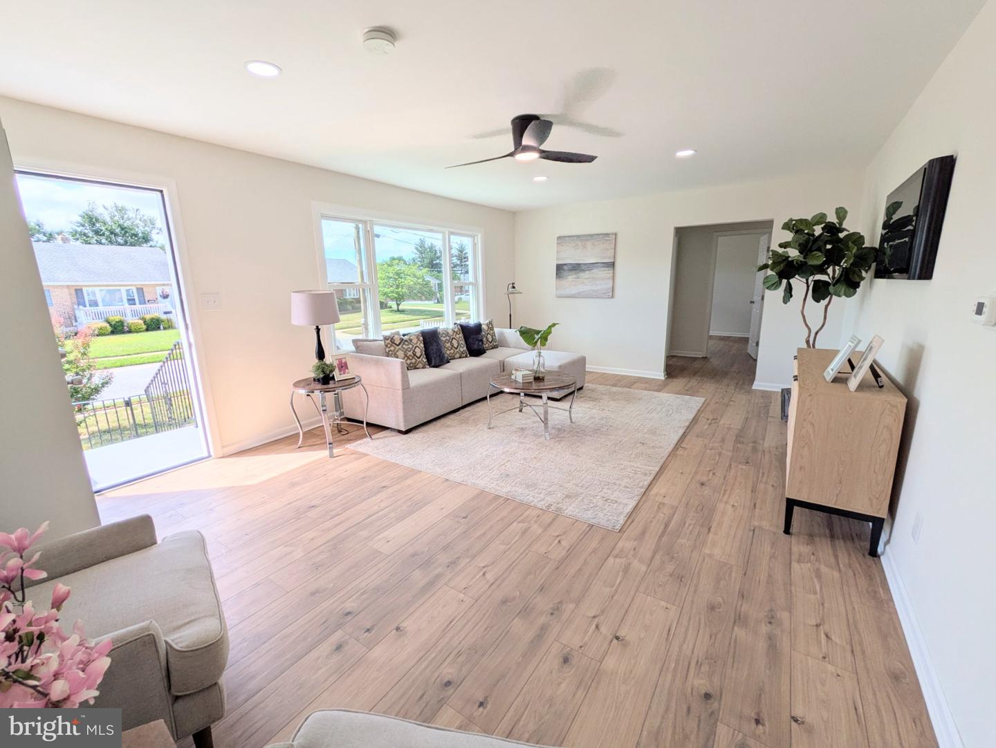 4 Glover Cir Property Photo 6