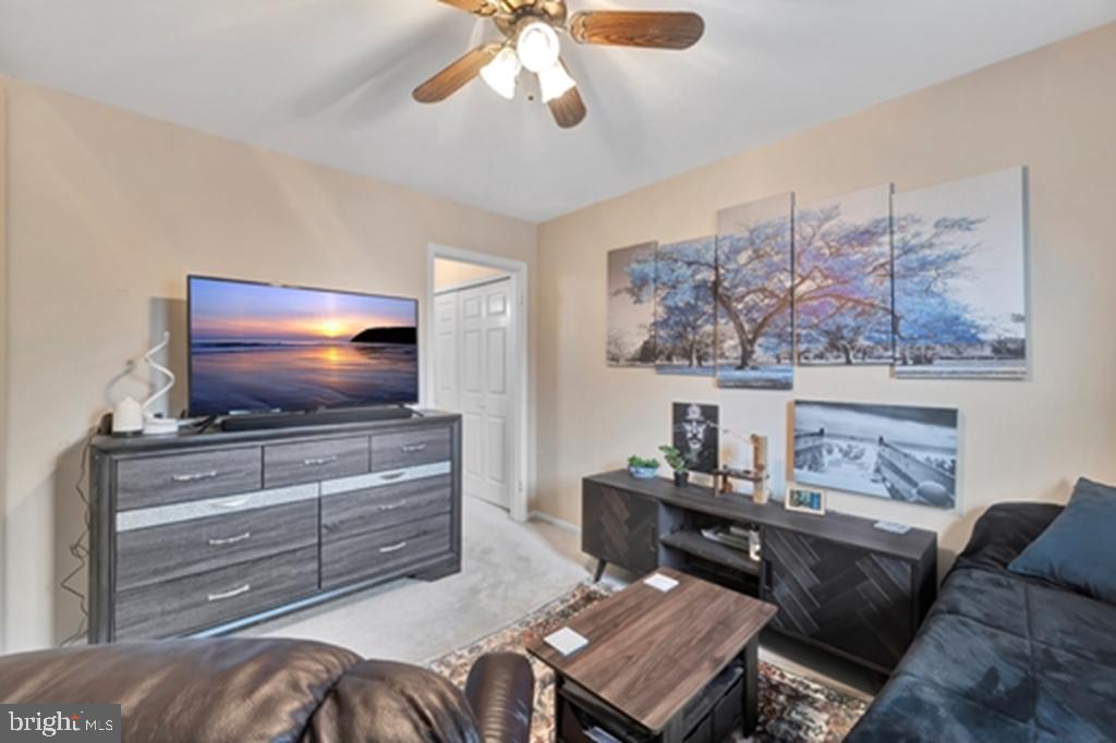 3143 Charing Cross Property Photo 14