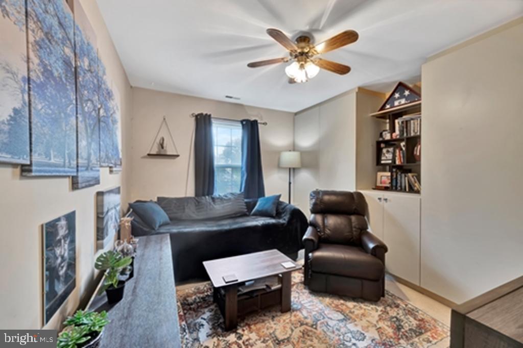 3143 Charing Cross Property Photo 15