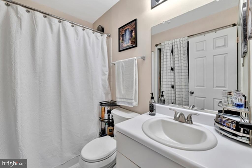 3143 Charing Cross Property Photo 20