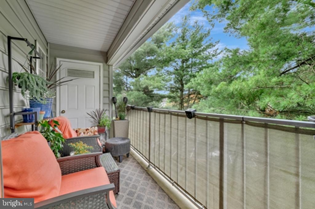 3143 Charing Cross Property Photo 21