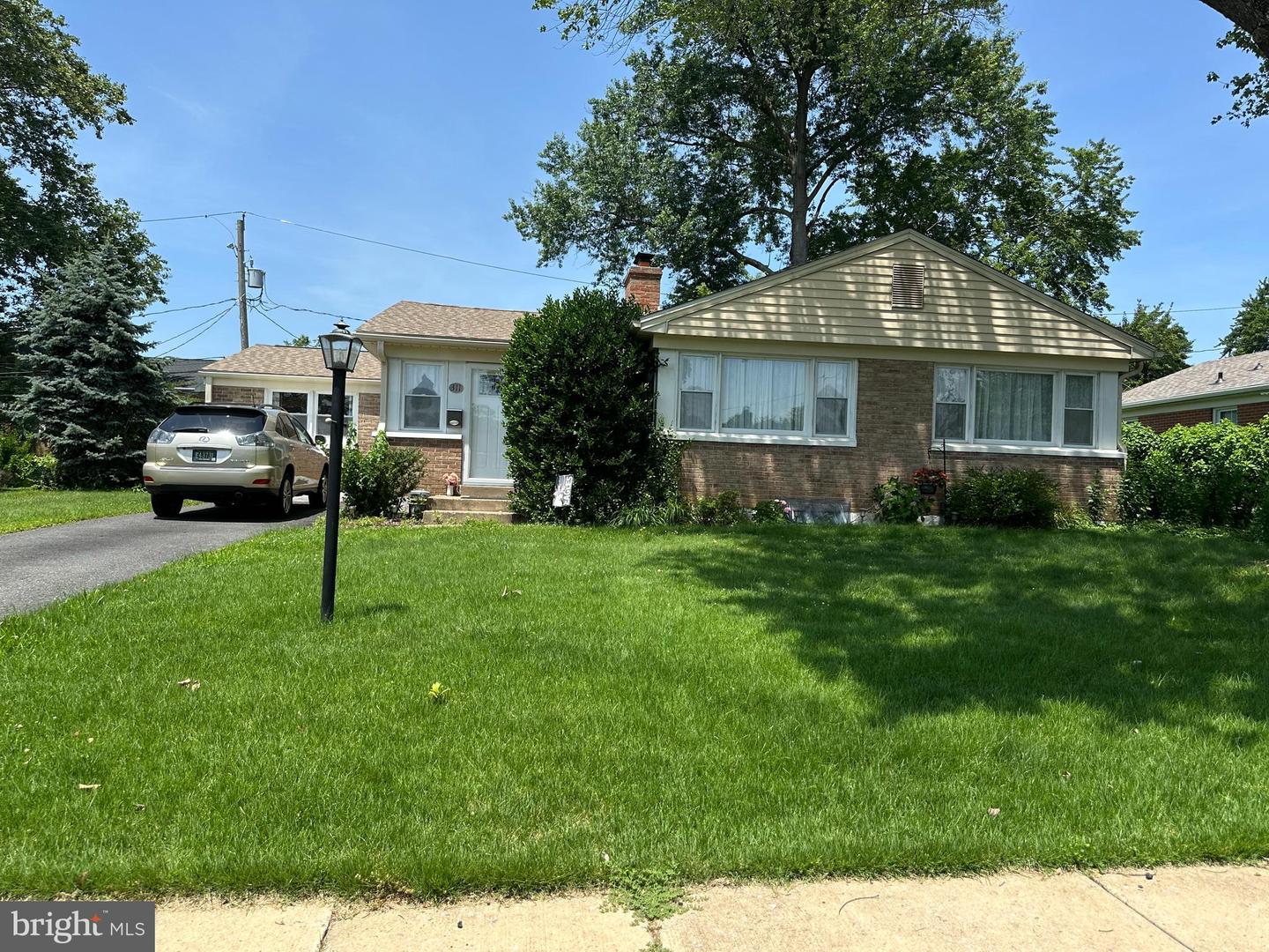 311 Potomac Rd Property Photo 1