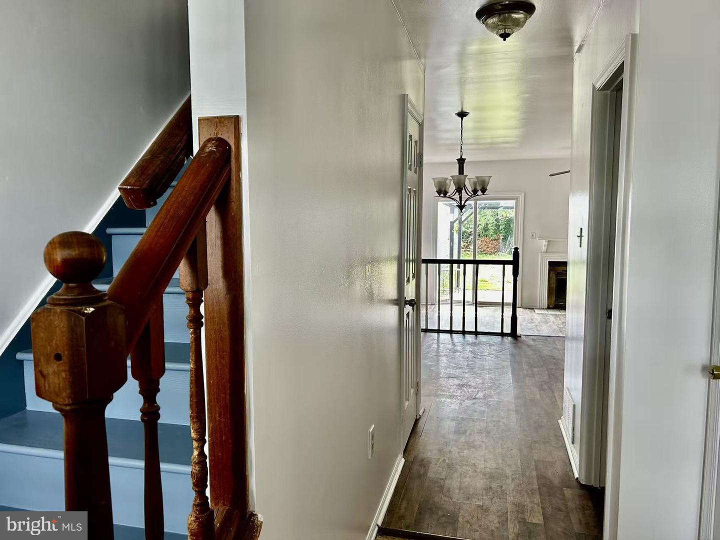 19 Kelston Dr Property Photo 3