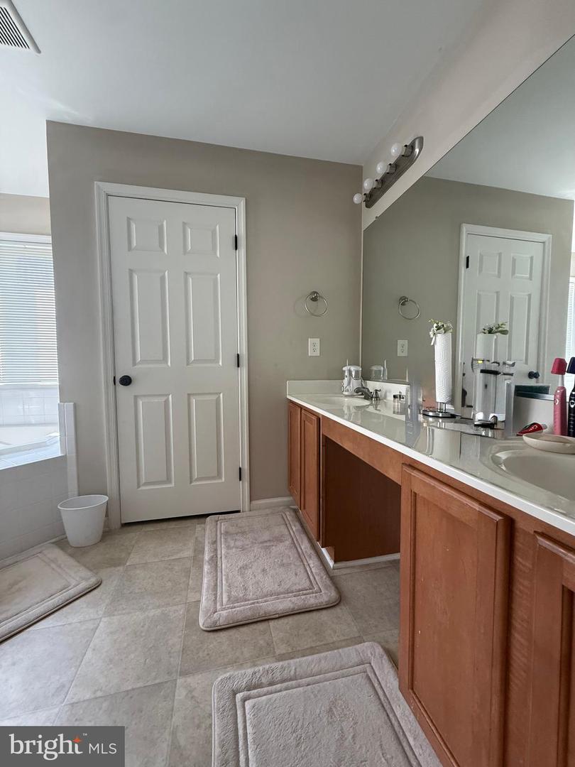 166 Springfield Cir Property Photo 26