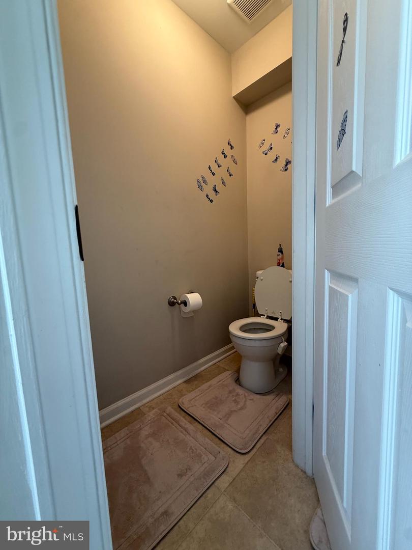 166 Springfield Cir Property Photo 28