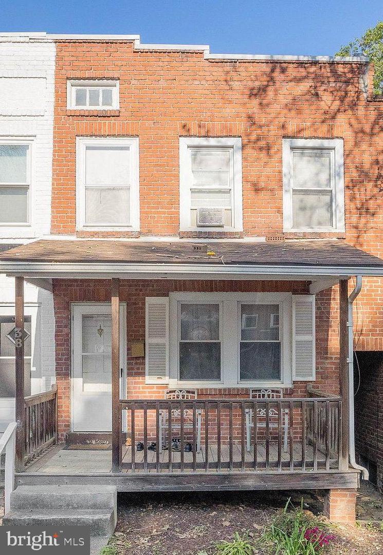 38 Denham Ave Property Photo 1