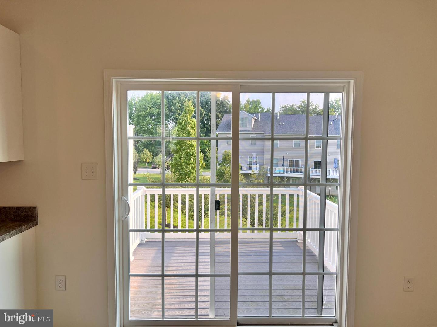 654 Jacobsen Cir Property Photo 10