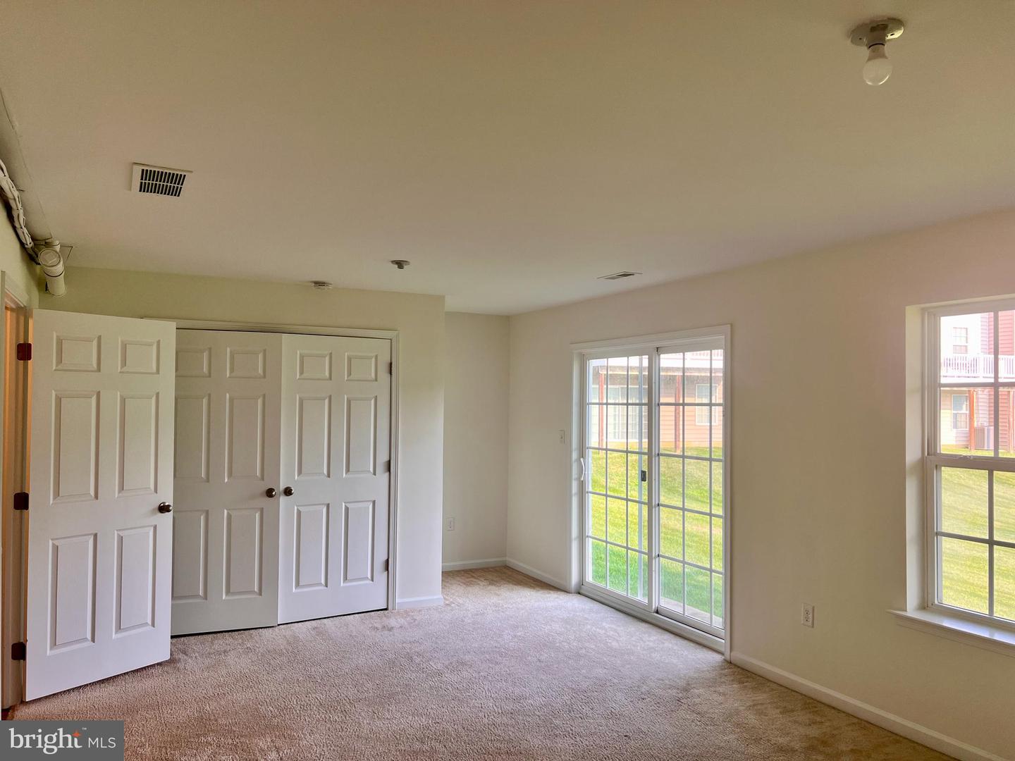 654 Jacobsen Cir Property Photo 15