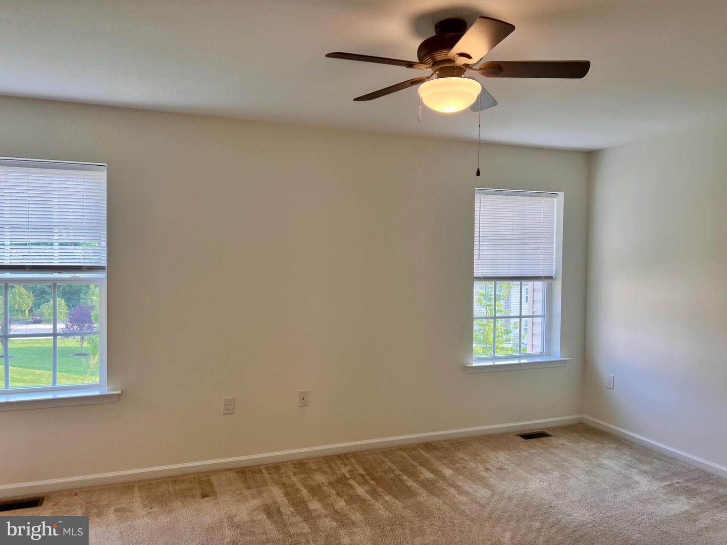 654 Jacobsen Cir Property Photo 21