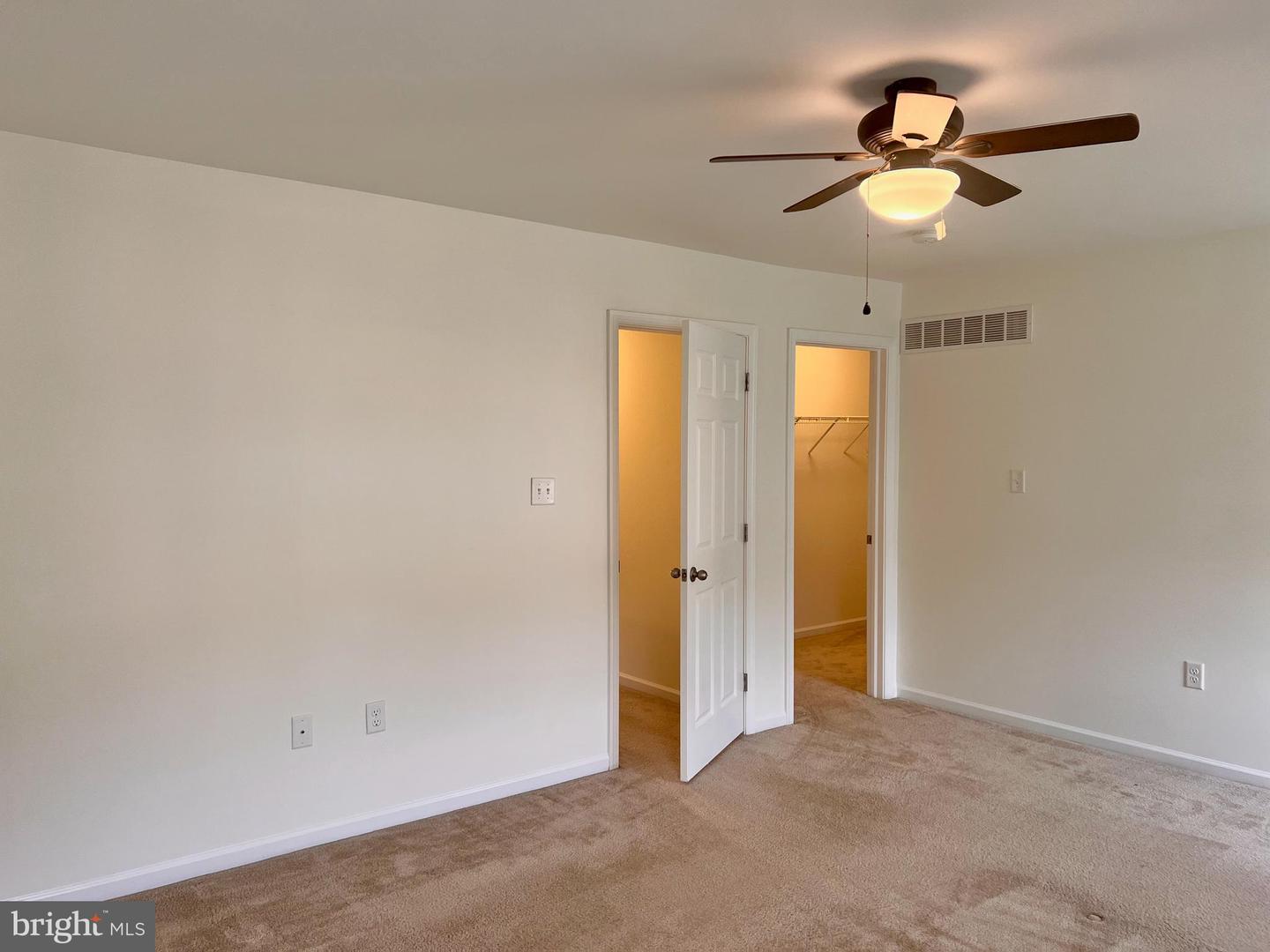 654 Jacobsen Cir Property Photo 23