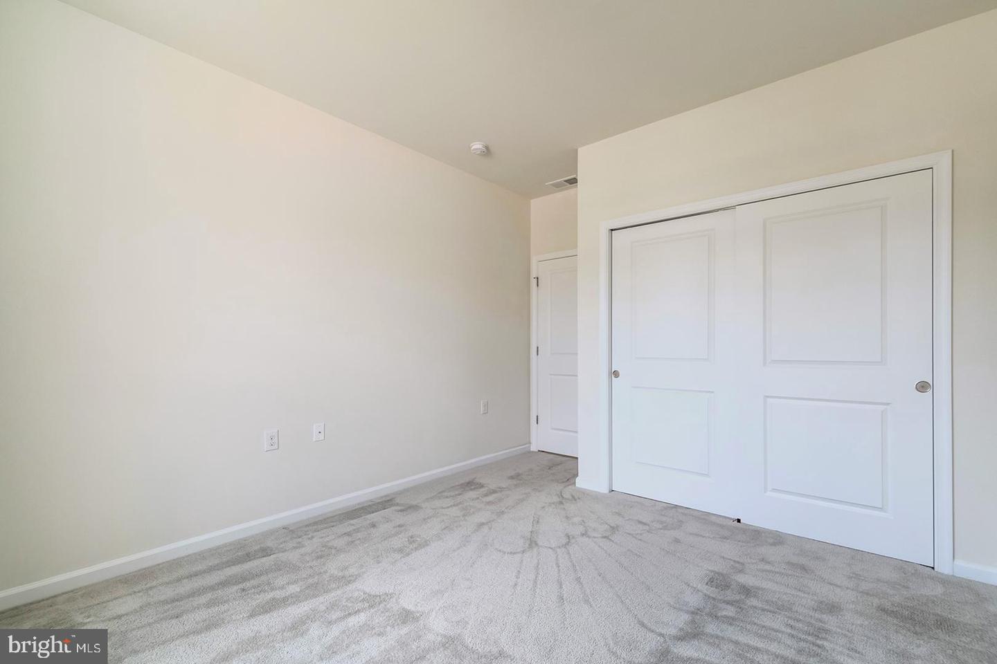1428 Whispering Woods Rd Property Photo 22