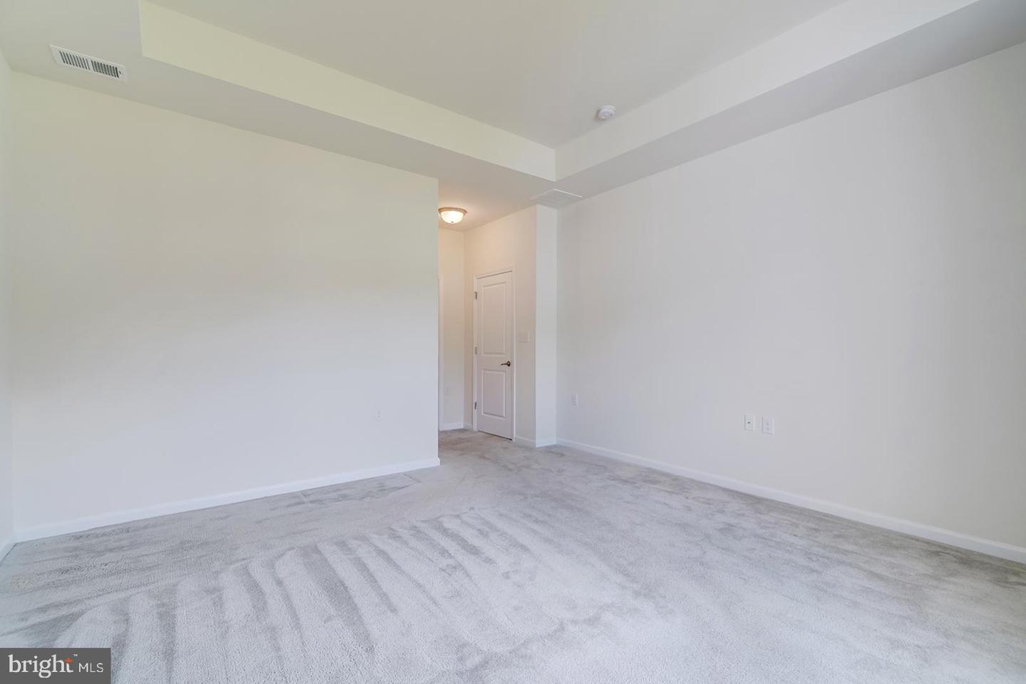 1428 Whispering Woods Rd Property Photo 26